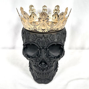 Bath & Body Works Filigree 3 Wick Skull with Crown Candle Holder Halloween 2023